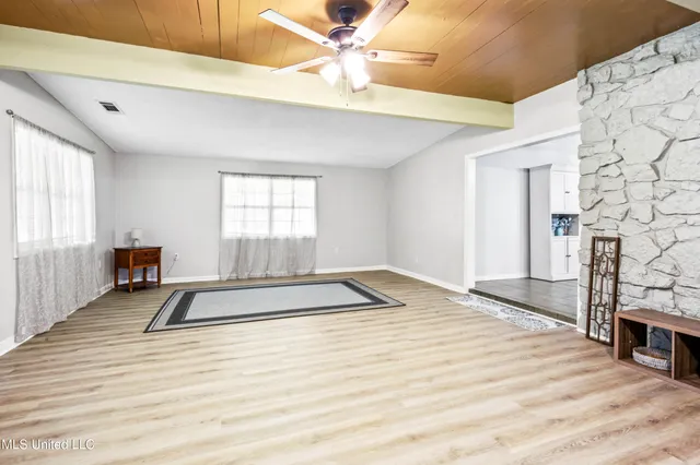 $210,000 | 97169 Kapalama Drive, Diamondhead, MS 39525