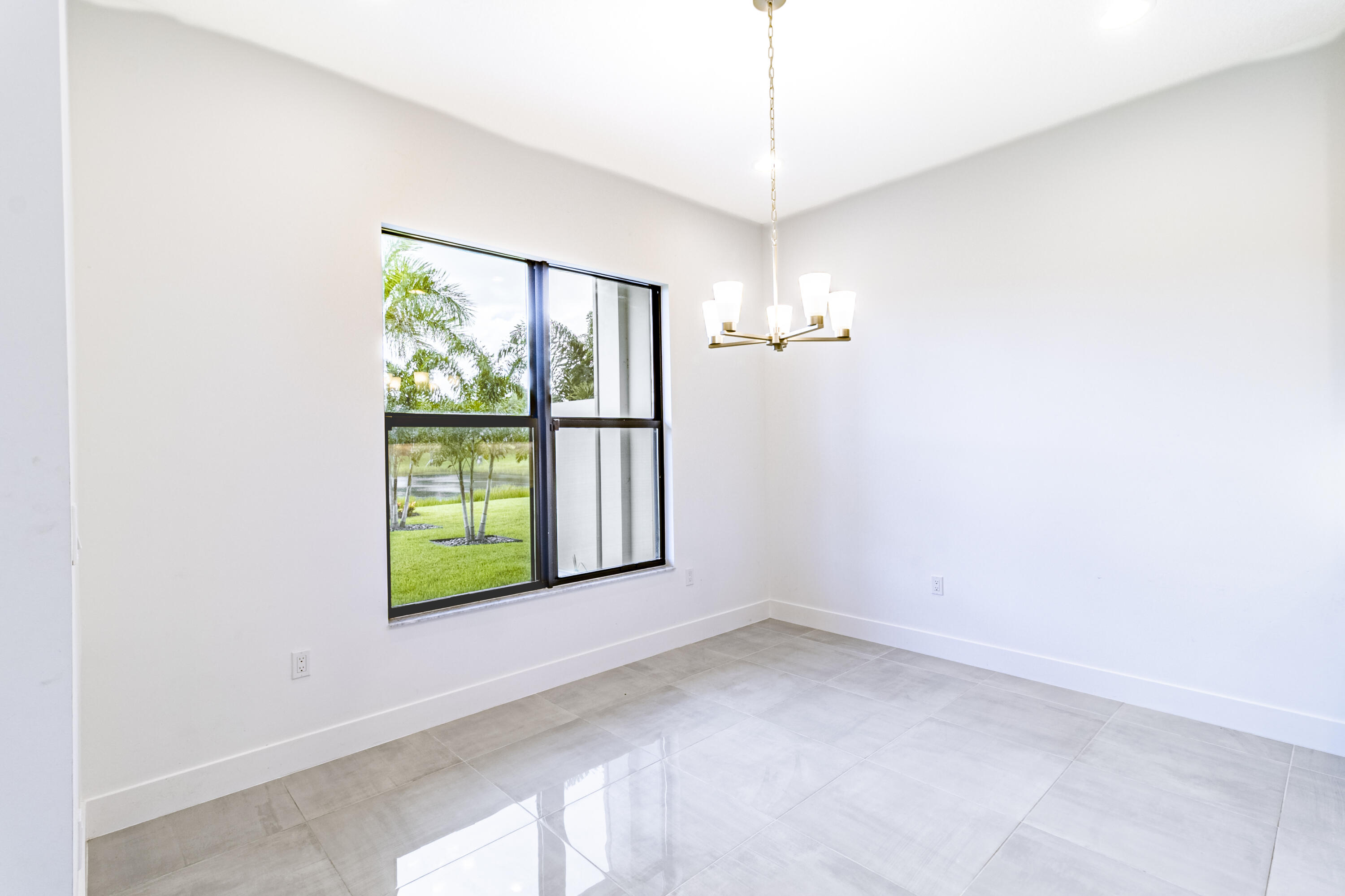 20302 Somerset Hls Drive Boca Raton, FL 33434 - Photo 19 of 111 an empty room with a window