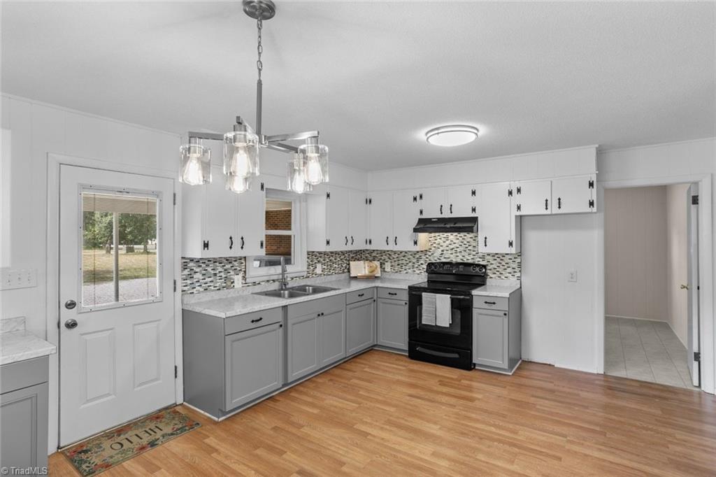 9771 Woodruff Road Kernersville, NC 27284 - Photo 11 of 46