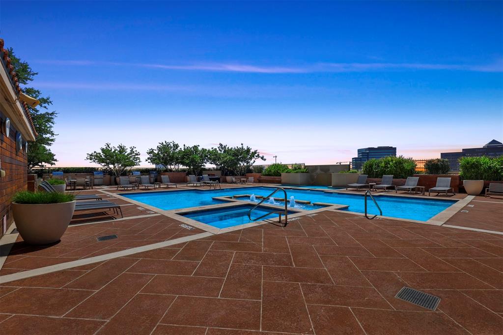 330 Las Colinas Boulevard East, Unit 232 Irving, TX 75039 - Photo 12 of 14 a view of outdoor space with lounge chair