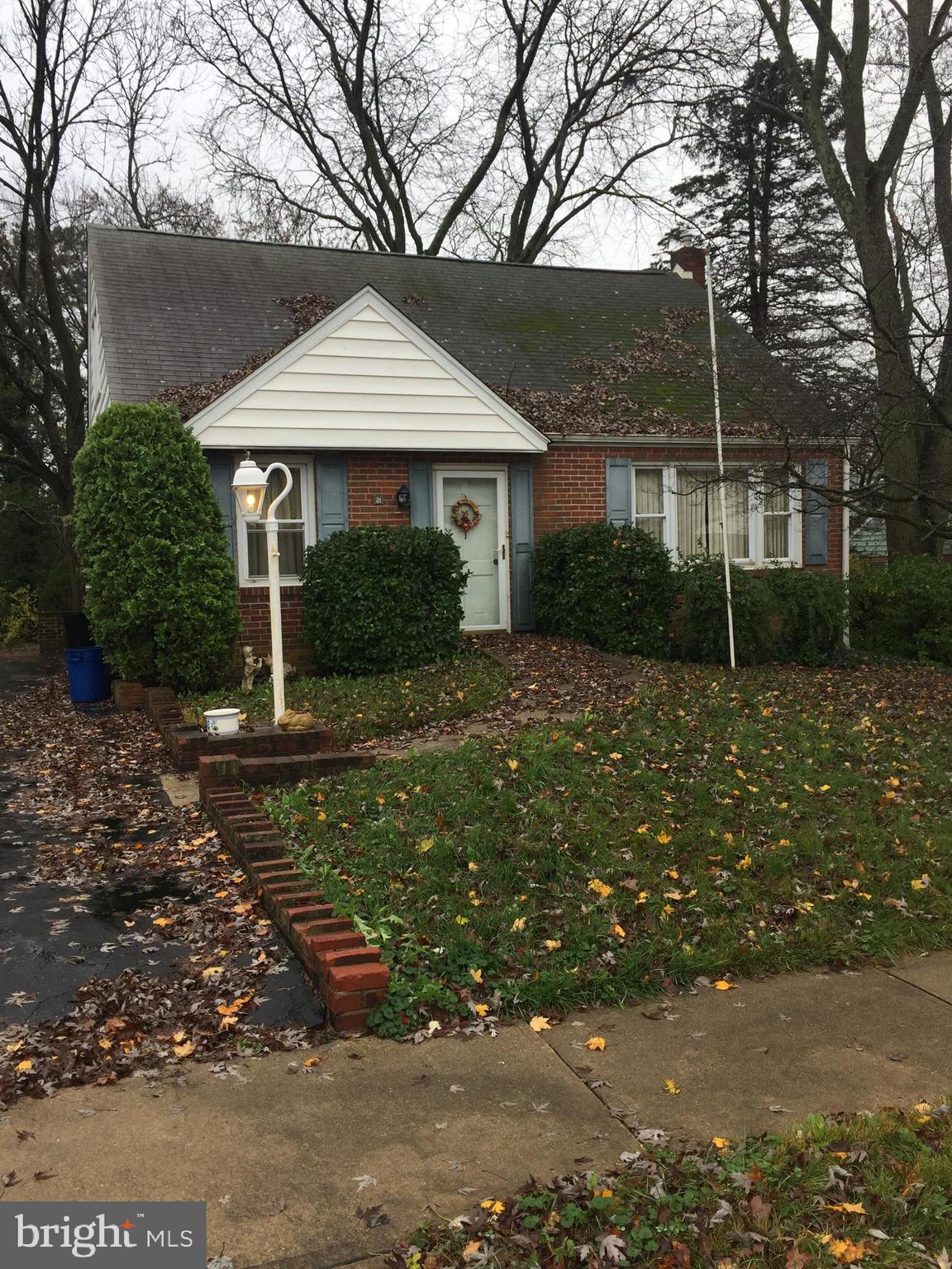 21 South Malin Road Broomall, PA 19008 - Photo 1 of 12 Gallery Image 1