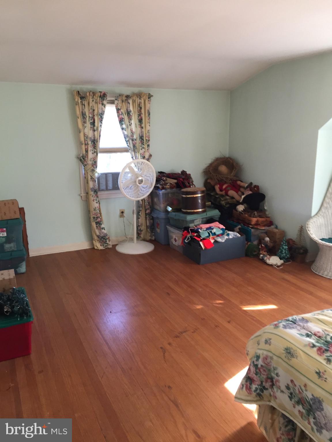 21 South Malin Road Broomall, PA 19008 - Photo 7 of 12 Gallery Image 7