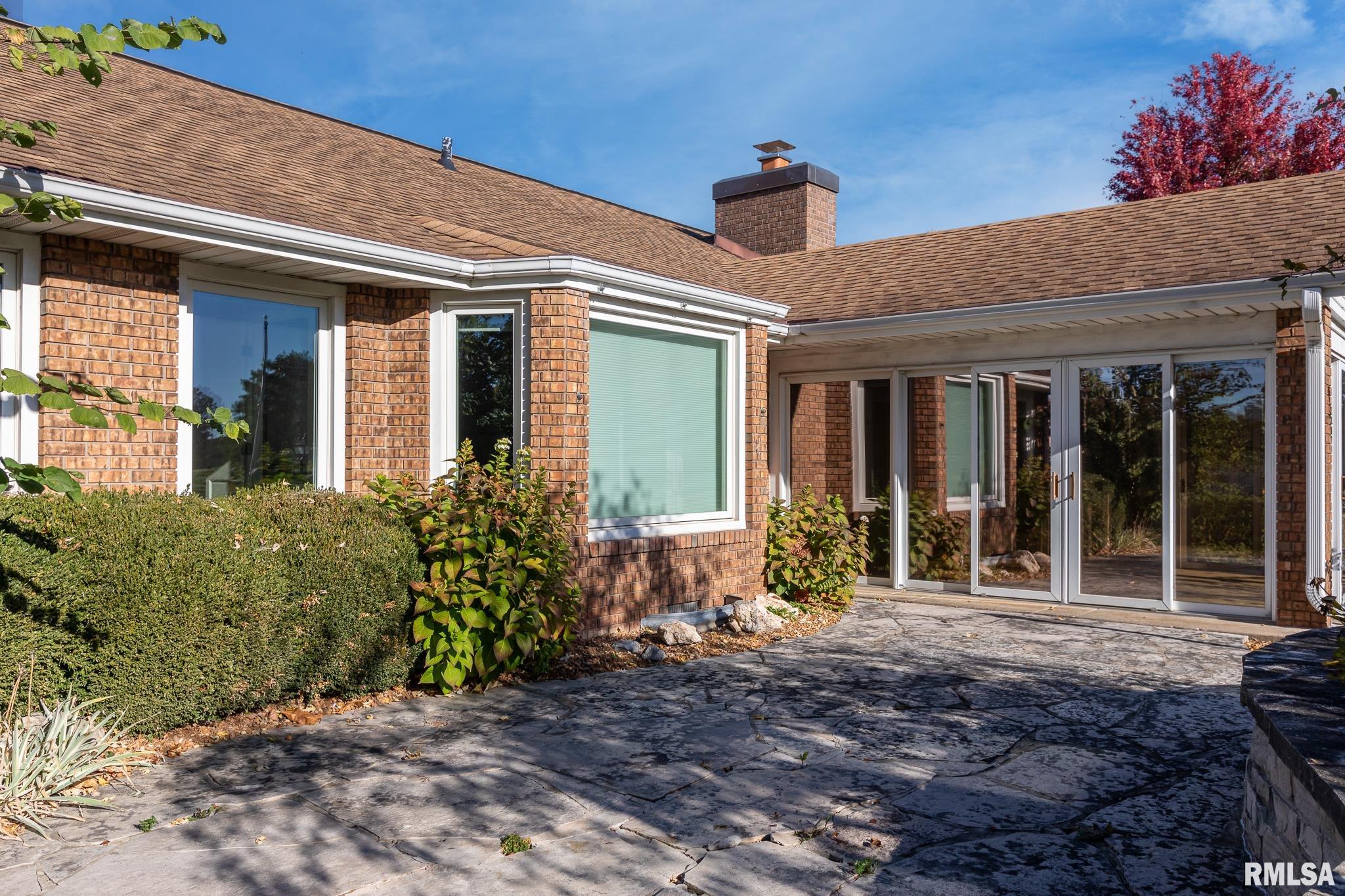 2 Cypress Point Pekin, IL 61554 - Photo 32 of 39