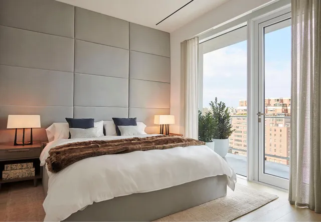 $2,945,000 | 200 East 59th Street, Unit 6A | Midtown East