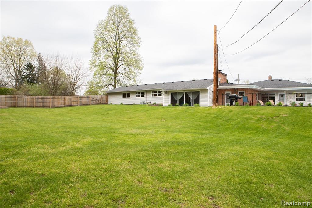 2511 Ellis Road Ypsilanti, MI 48197 - Photo 45 of 46