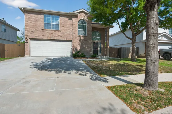 $1,800 | 9827 Palomino Oaks, San Antonio, TX 78254