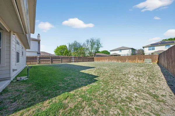 $1,800 | 9827 Palomino Oaks, San Antonio, TX 78254