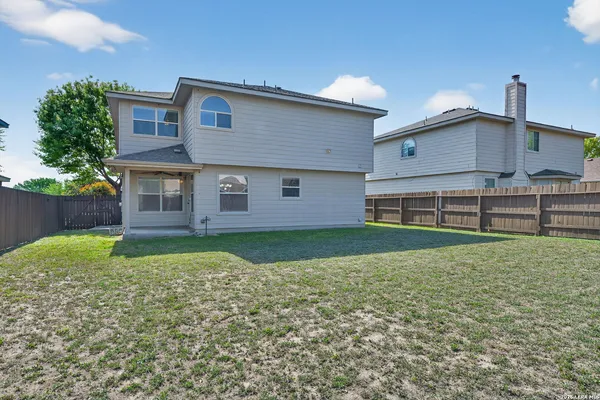 $1,800 | 9827 Palomino Oaks, San Antonio, TX 78254