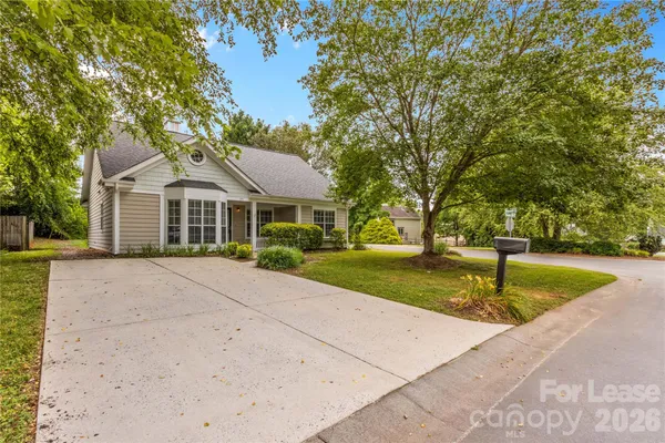 $1,800 | 123 Meadow Lilly Court, Mooresville, NC 28115