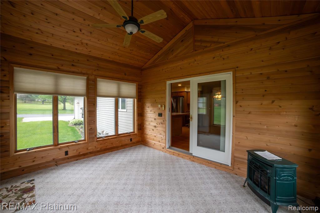 12987 Holtforth Road Fenton, MI 48430 - Photo 10 of 46