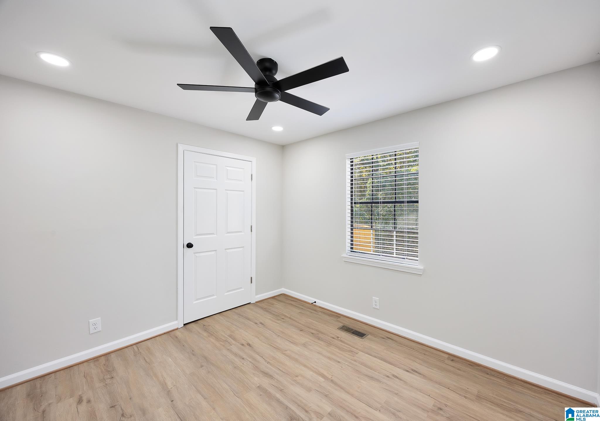 637 Rice Drive Bessemer, AL 35023 - Photo 13 of 31