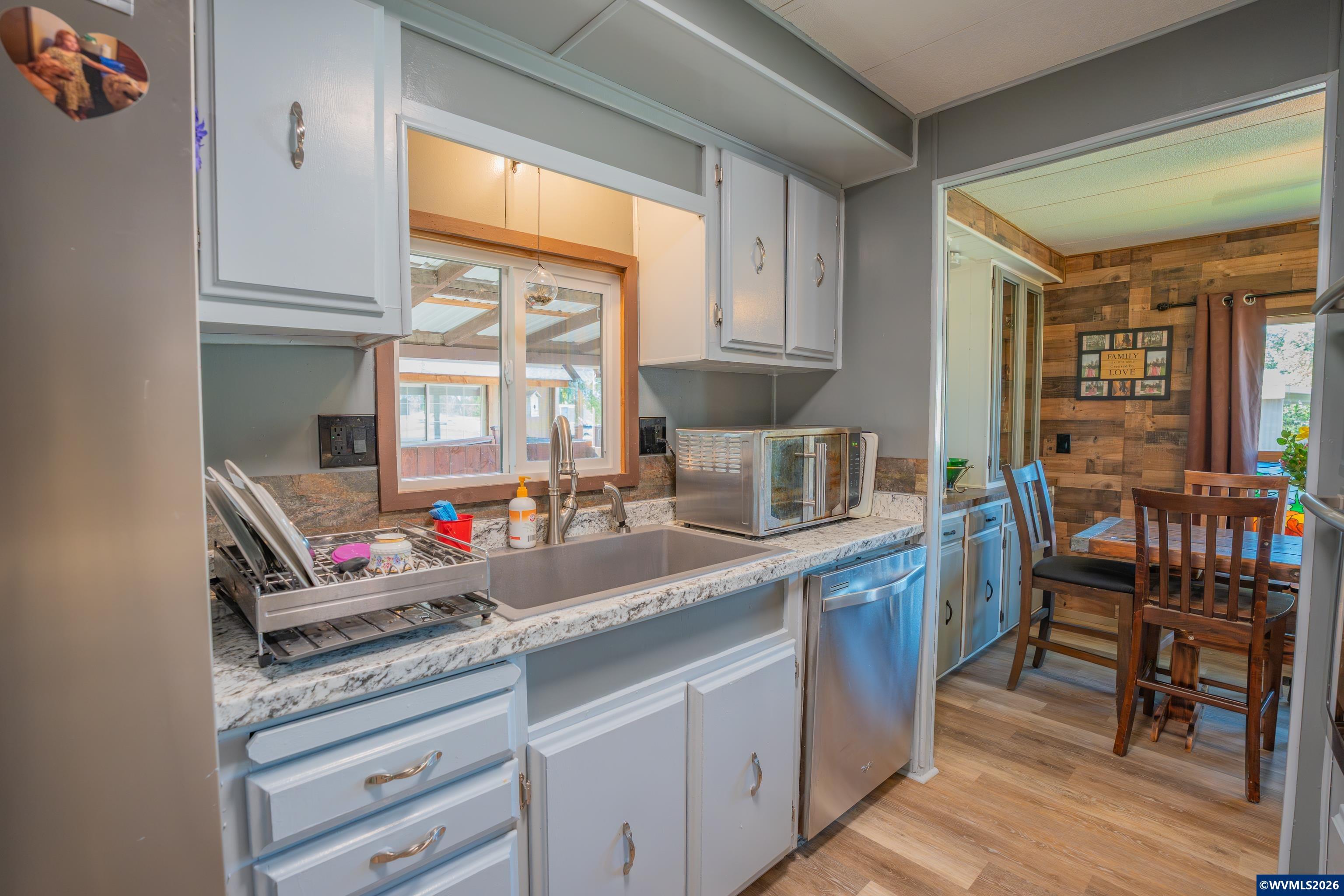 950 Southeast Airport Road, Unit 4 Albany, OR 97322 - Photo 8 of 27