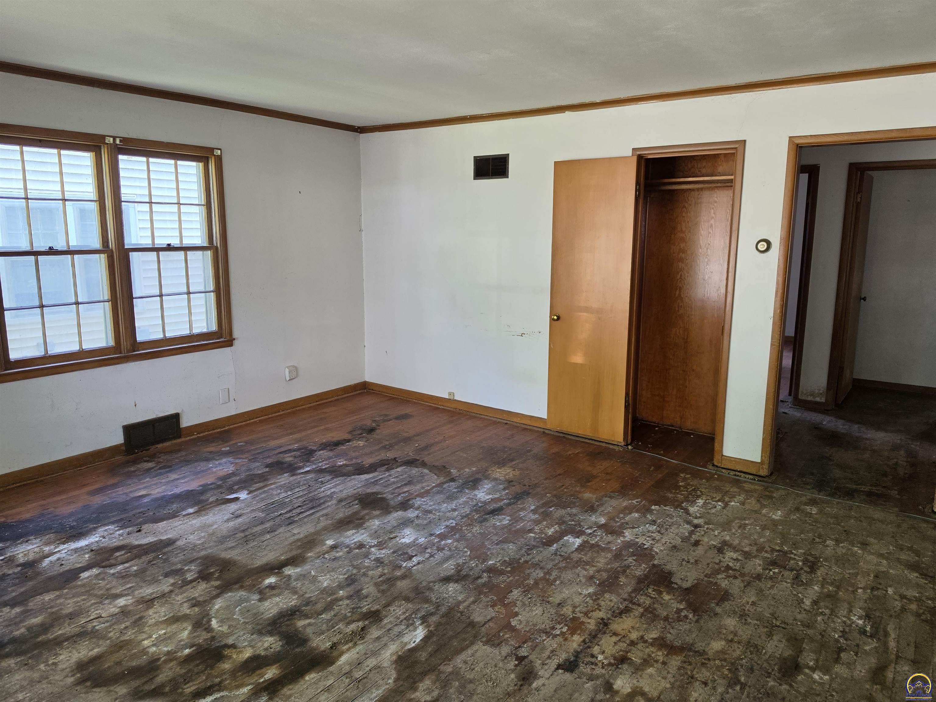 1506 Rural Street Emporia, KS 66801 - Photo 3 of 9