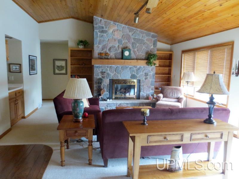 4878 Tall Pines Road Florence, WI 54121 - Photo 5 of 28