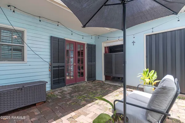 $2,030 | 211 Ursuline Street, Lafayette, LA 70506