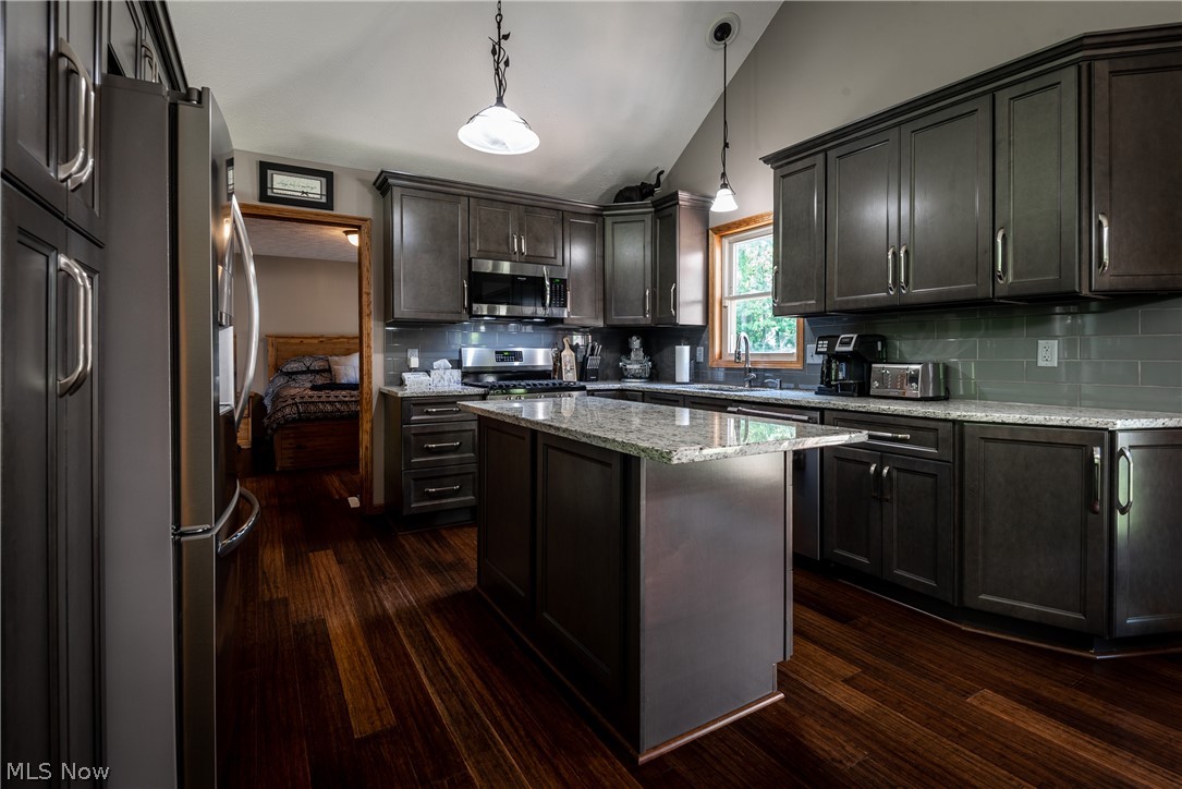 2686 Ridge Road Northwest Bolivar, OH 44612 - Photo 12 of 35 Kitchen
