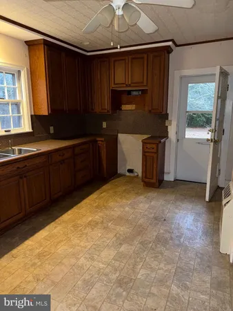 $389,000 | 670 Ye Greate Street, Greenwich, NJ 08323