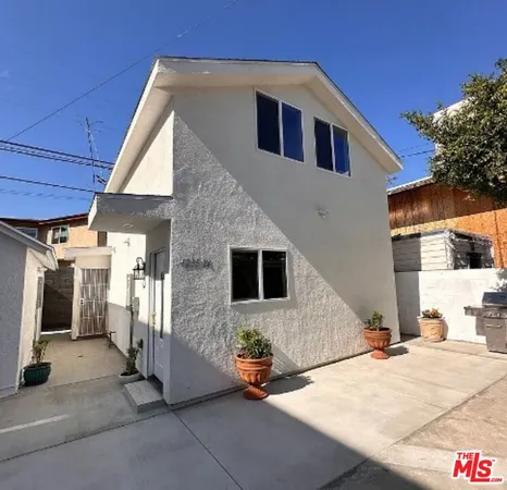 $2,990 | 6235 Banner Avenue, Los Angeles, CA 90038