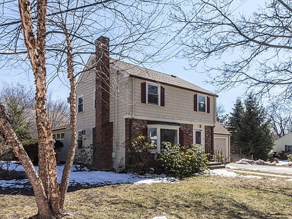 20 Eliot Road Belmont, MA 02478 - Photo 3 of 24 Gallery Image 3