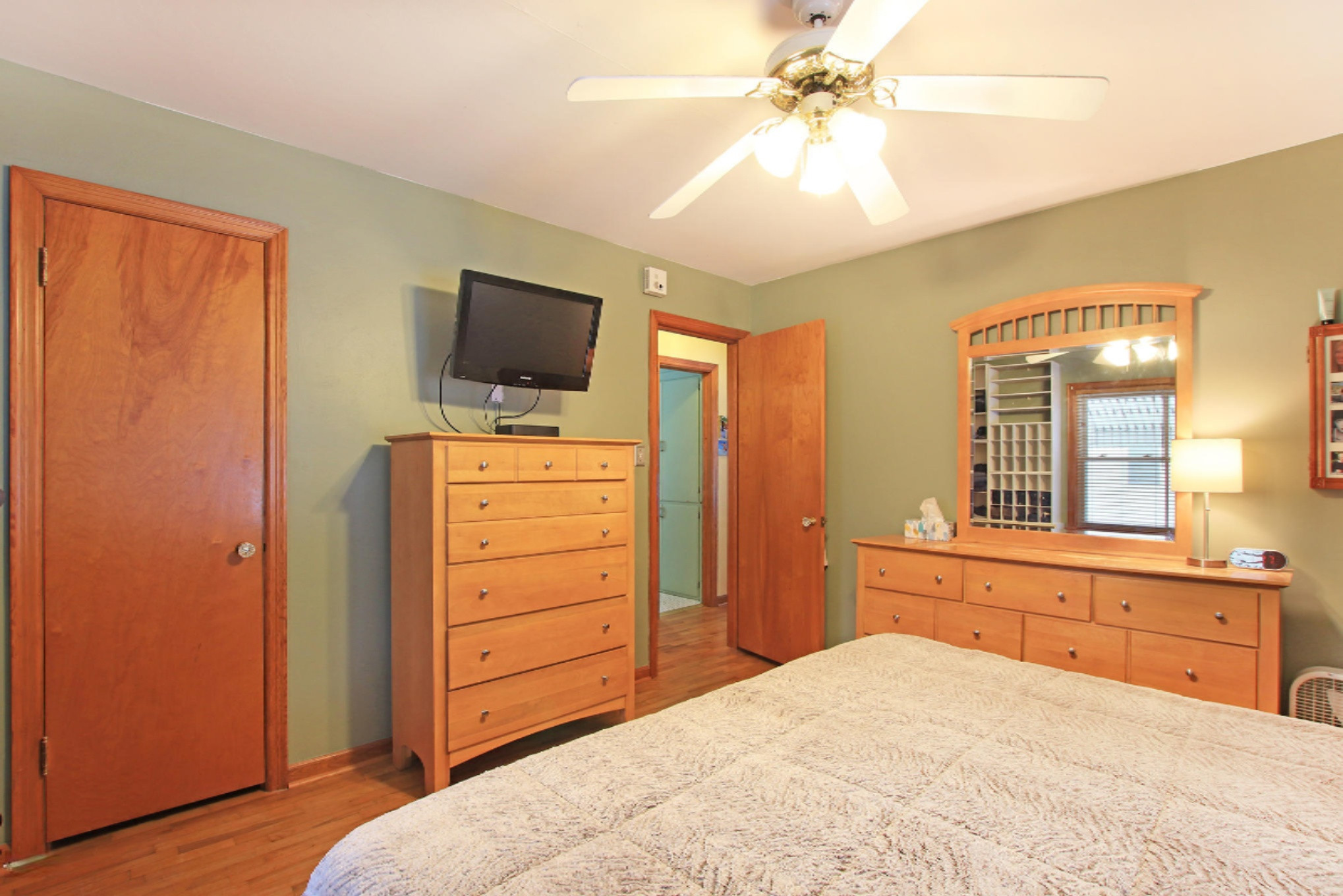 654 Lugers Road Holland, MI 49423 - Photo 8 of 26 IMG_9116