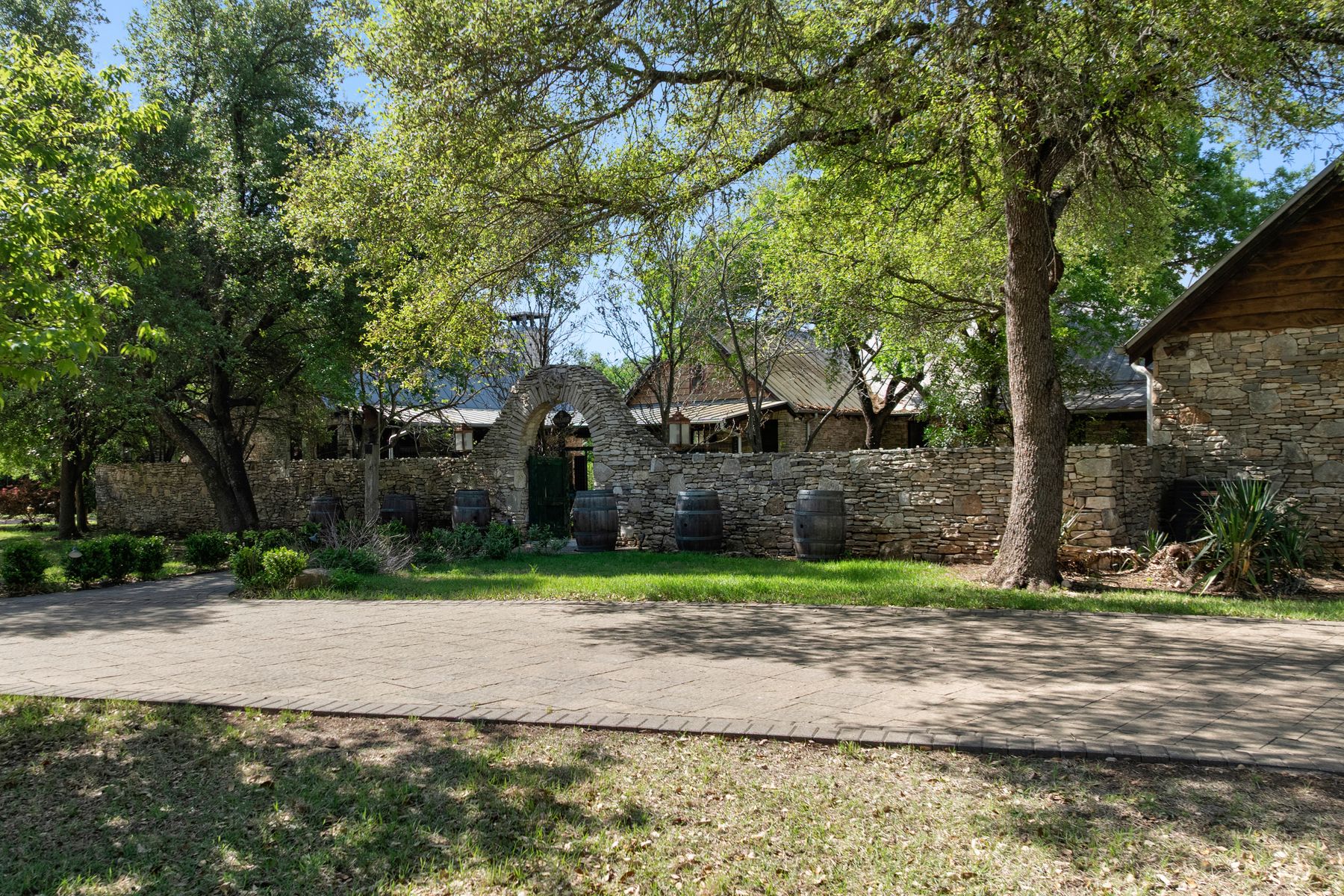 18059 Ranch To Market Road 1826 Buda, TX 78610 - Photo 18 of 39