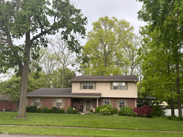 $418,000 | 1525 South Drive, Columbus, IN 47203