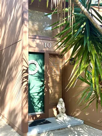 $1,900 | 10 Oakmont Court, Unit 10, Palm Coast, FL 32137