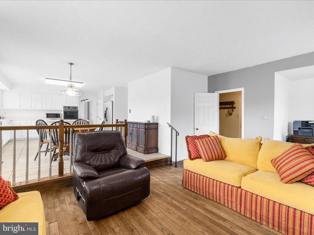 919 Metfield Road Towson, MD 21286 - Photo 13 of 38