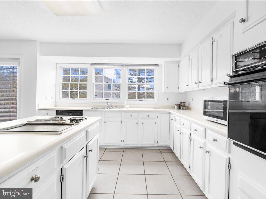 919 Metfield Road Towson, MD 21286 - Photo 8 of 38