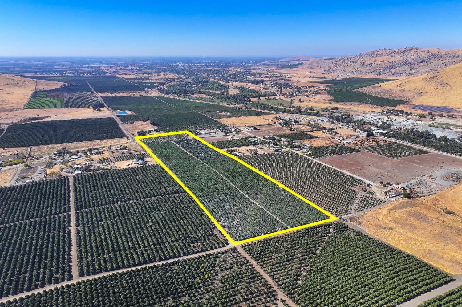0 Road 284 Porterville, CA 93257 - Photo 3 of 12 an aerial view of a tennis court
