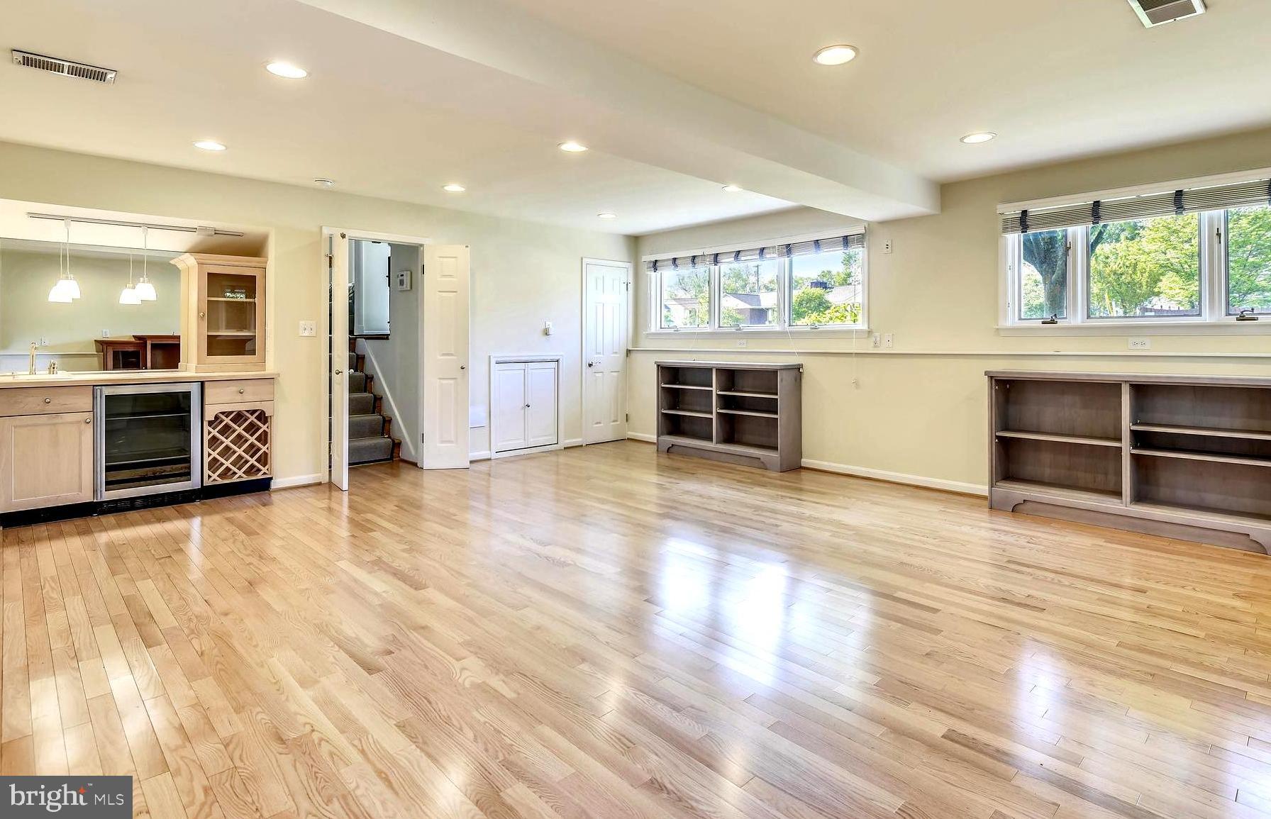 1606 Cedar Park Road Annapolis, MD 21401 - Photo 5 of 46 Sunlit Lower Level with Wet Bar & Fireplace