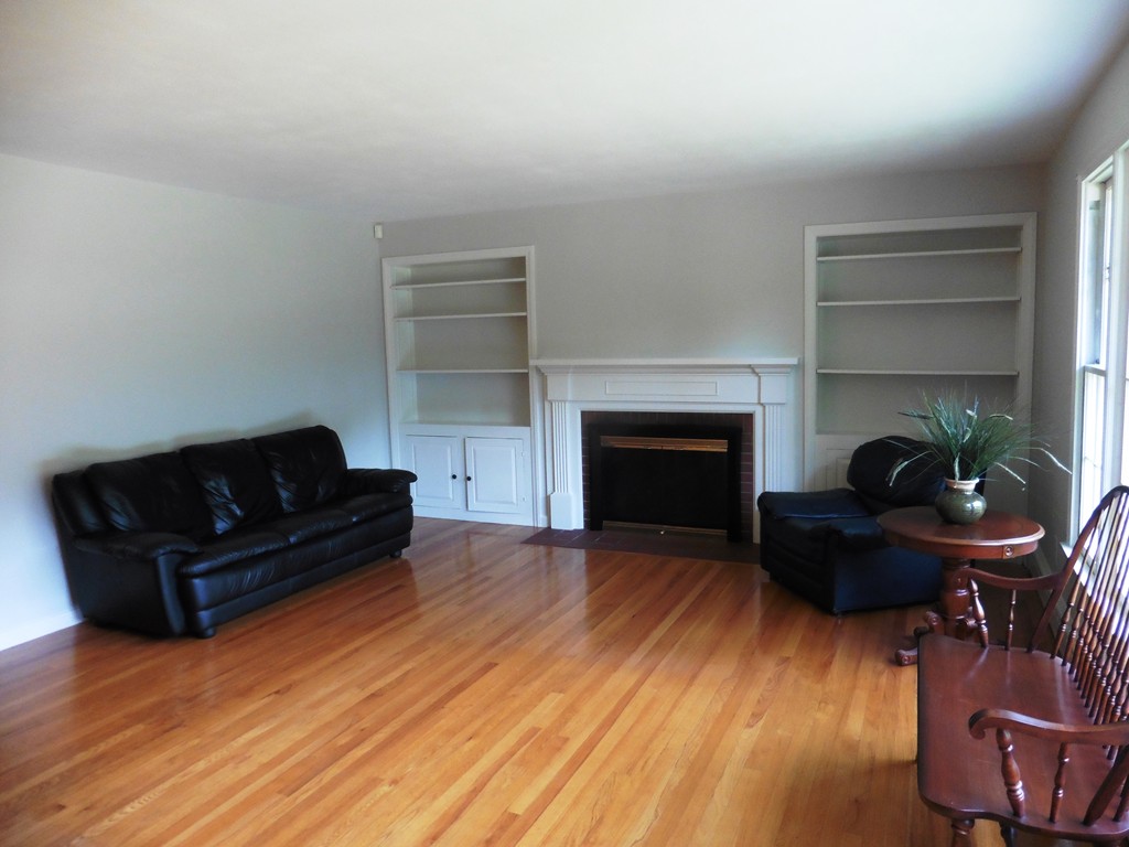 4 Old Orchard Road Wilbraham, MA 01095 - Photo 3 of 29 Gallery Image 3