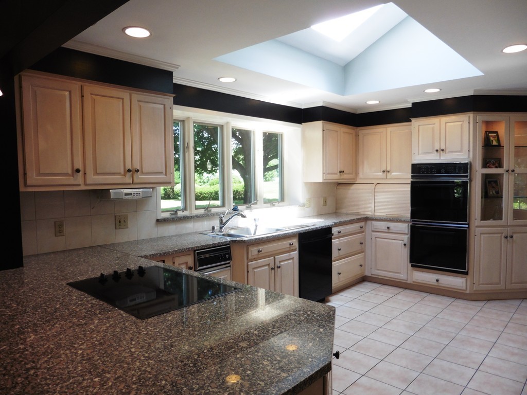 4 Old Orchard Road Wilbraham, MA 01095 - Photo 7 of 29 Gallery Image 7