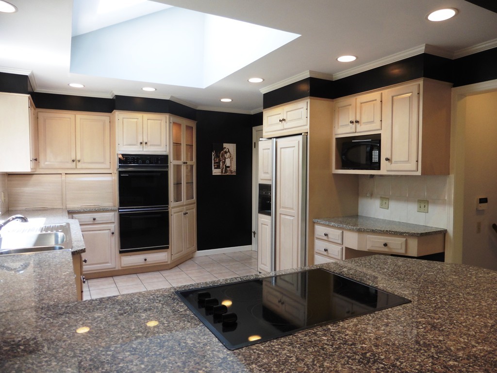 4 Old Orchard Road Wilbraham, MA 01095 - Photo 10 of 29 Gallery Image 10