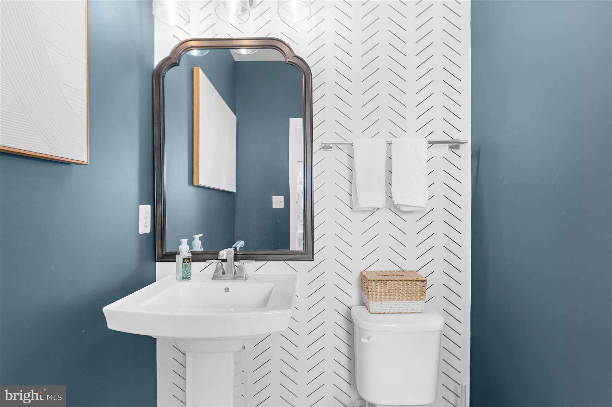 3059 Shaws Road Edgemere, MD 21219 - Photo 12 of 60 Powder room on main level