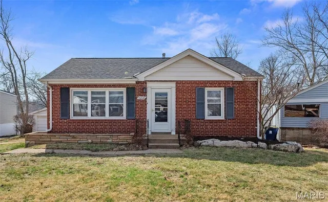 $173,000 | 10228 St Arsene Lane, St. Ann, MO 63074