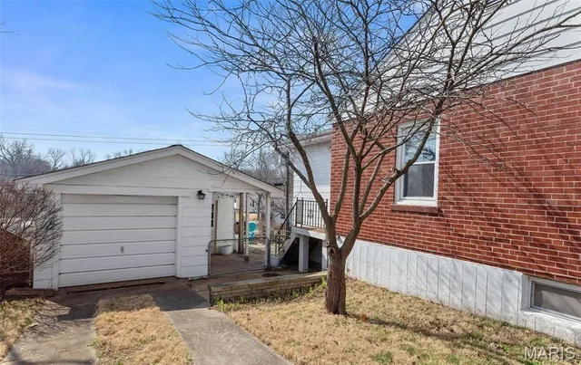 $173,000 | 10228 St Arsene Lane, St. Ann, MO 63074