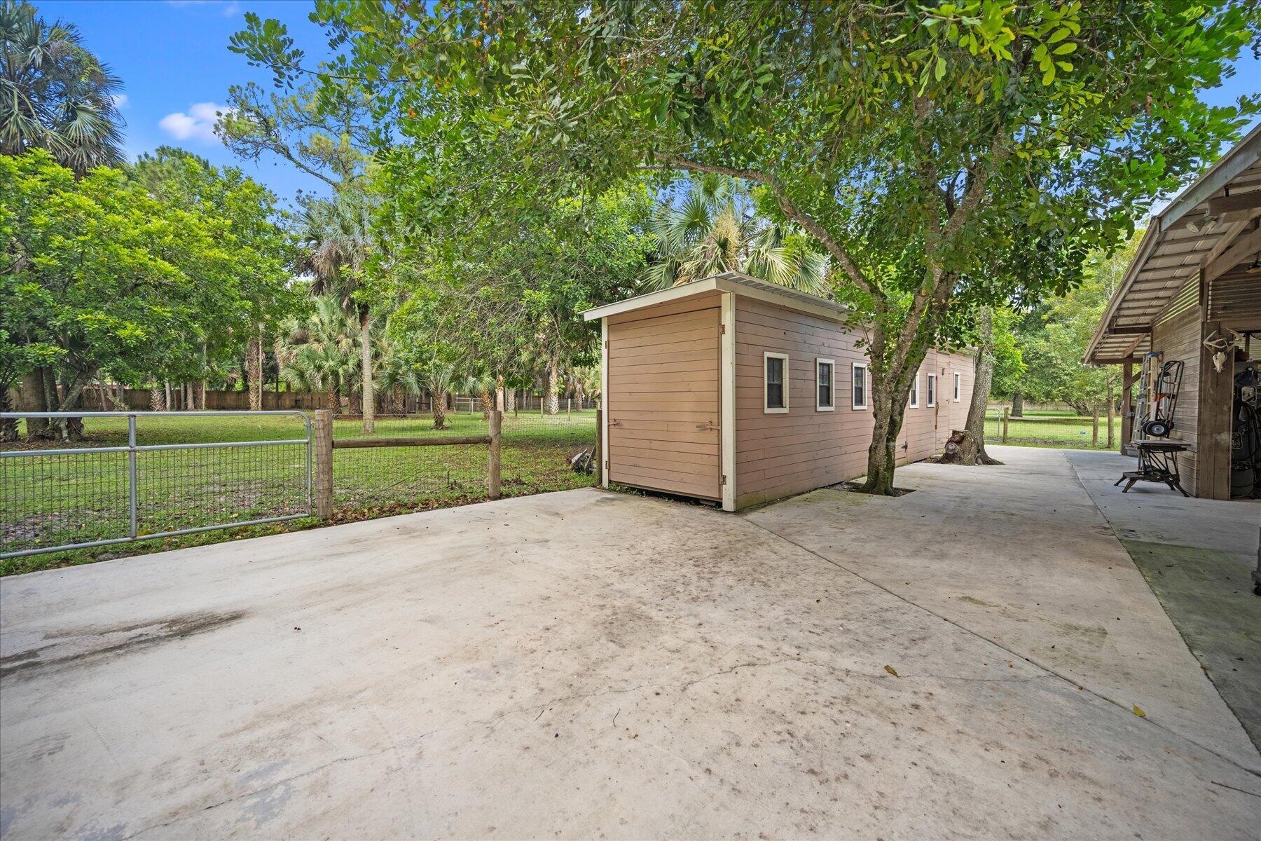 2454-2376 E Road Loxahatchee, FL 33470 - Photo 21 of 51 073-DSC_6191