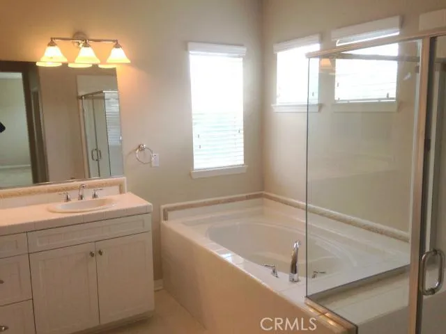 $3,800 | 31943 Bitterroot Court, Temecula, CA 92592