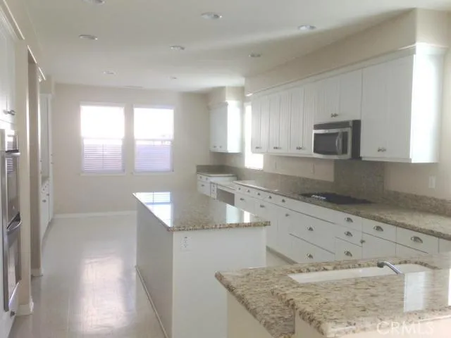 $3,800 | 31943 Bitterroot Court, Temecula, CA 92592