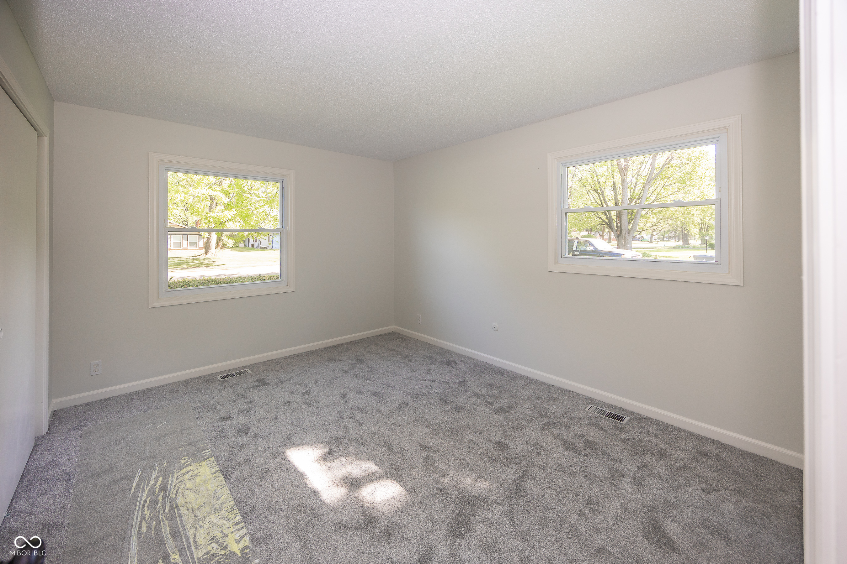 8021 Guion Road Indianapolis, IN 46268 - Photo 12 of 26