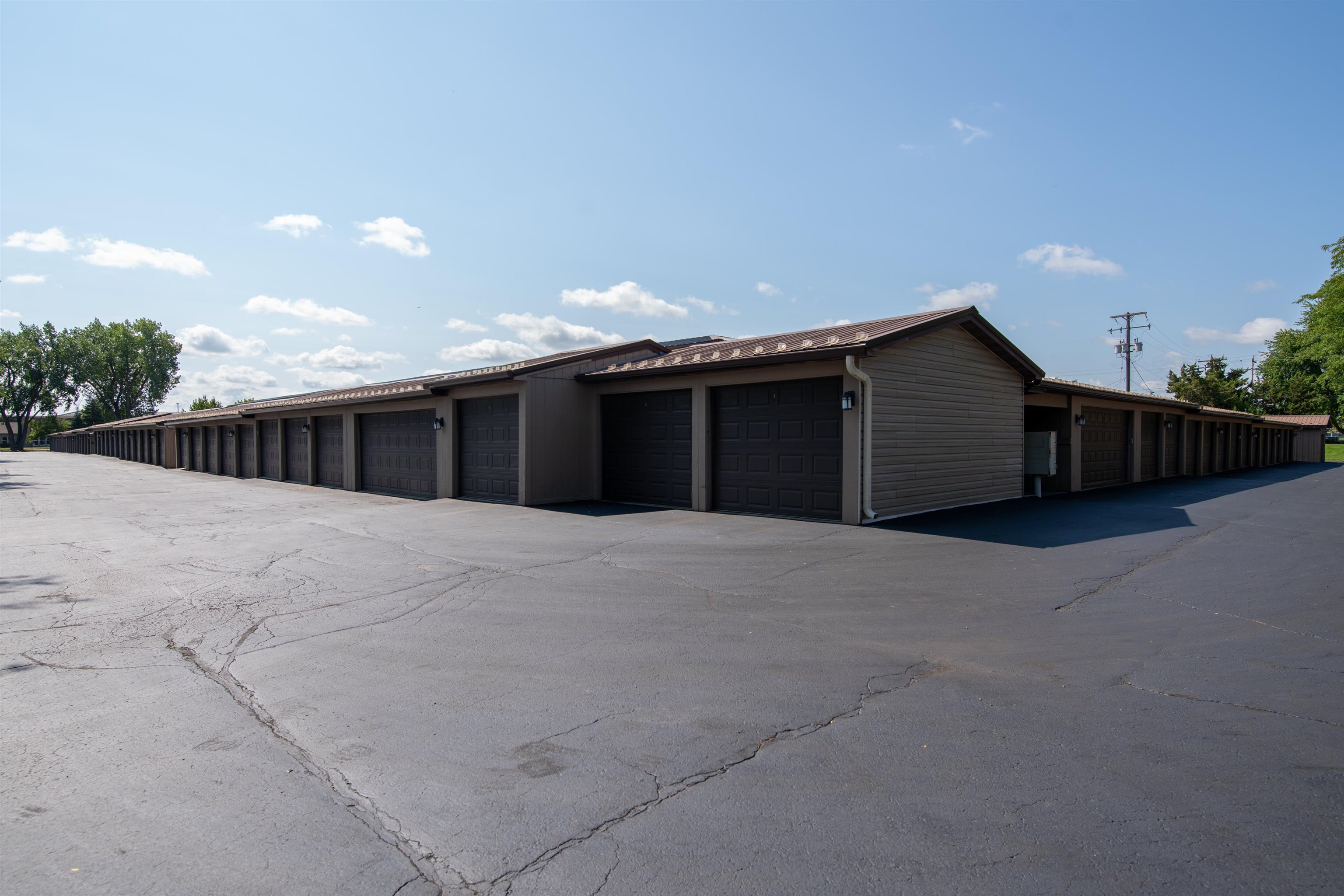 264 North Campbell Road, Unit A Oshkosh, WI 54902 - Photo 18 of 21 Gallery Image 18