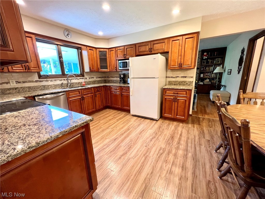 3001 Dentzler Road Parma, OH 44134 - Photo 13 of 35