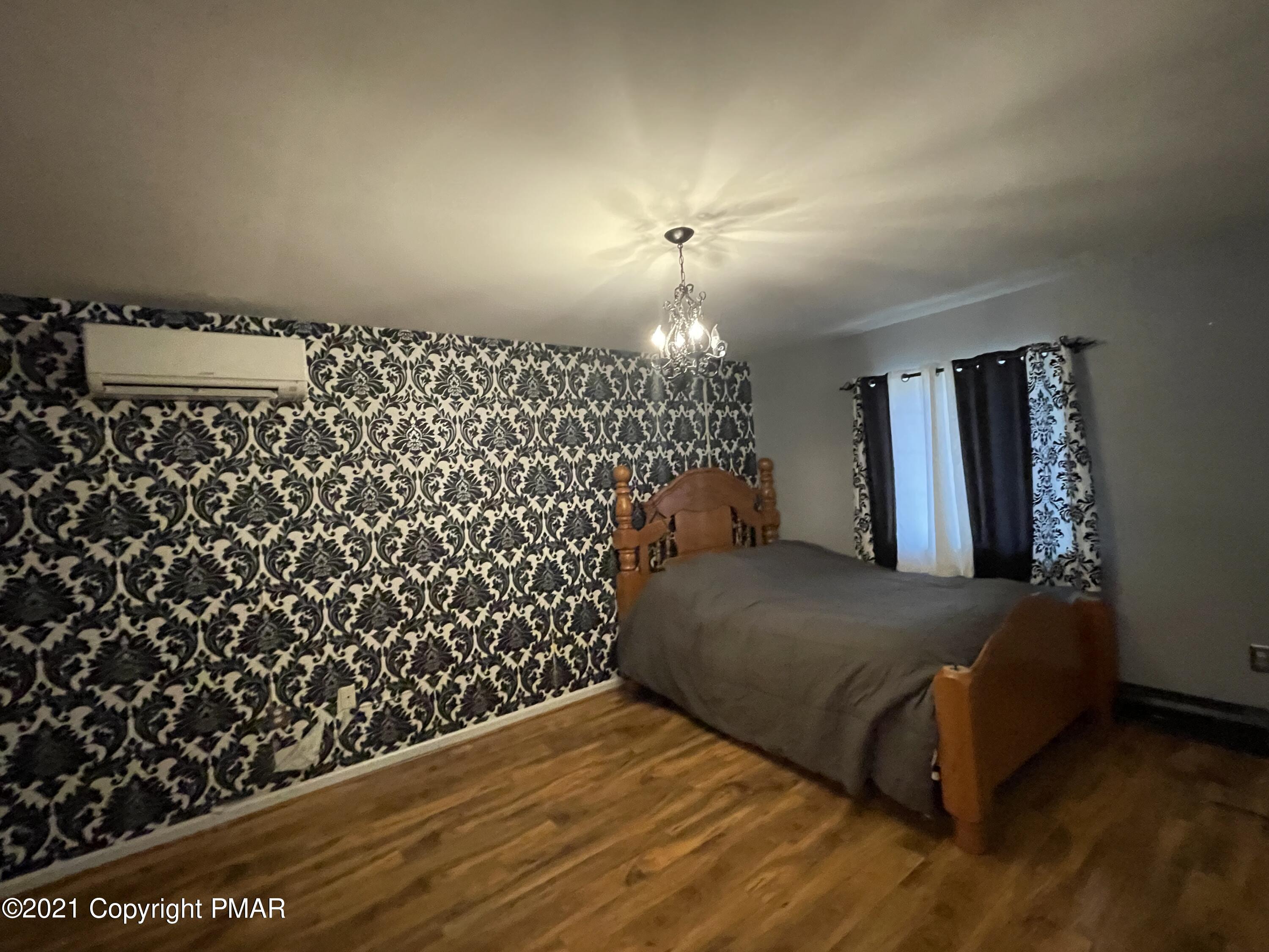 406 Upper Rdg Drive Effort, PA 18330 - Photo 4 of 18 Master Bedroom