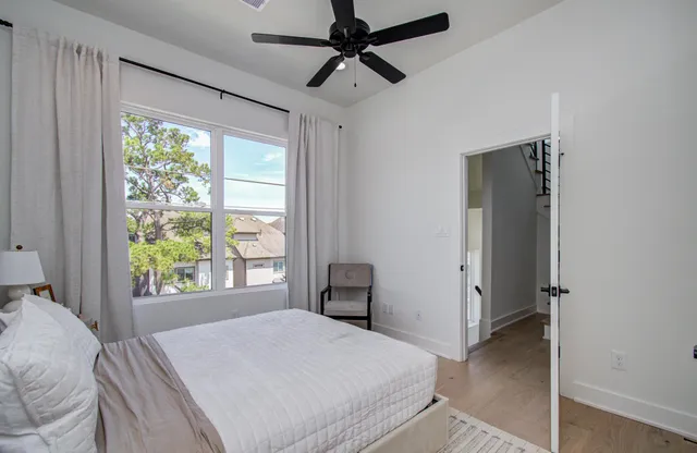 $699,000 | 8702 Ojeman Crk Lane, Houston, TX 77055