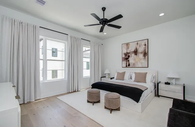 $699,000 | 8702 Ojeman Crk Lane, Houston, TX 77055