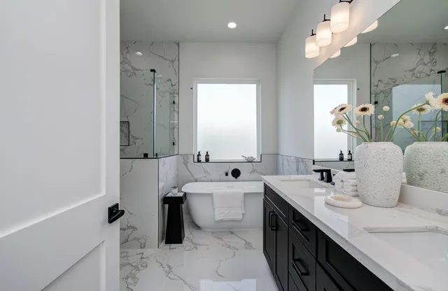 $699,000 | 8702 Ojeman Crk Lane, Houston, TX 77055