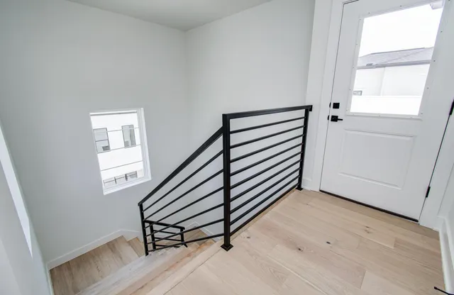 $699,000 | 8702 Ojeman Crk Lane, Houston, TX 77055