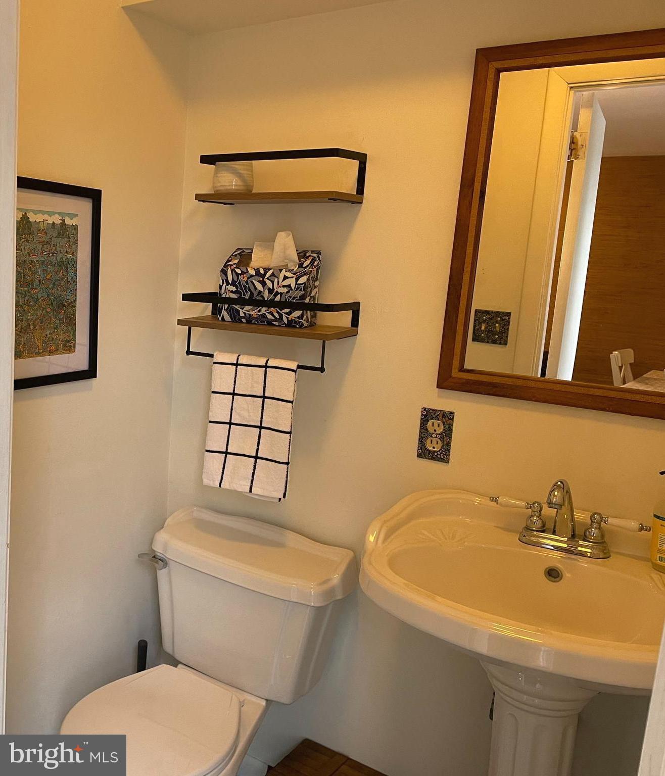 1930 Richard Road Willow Grove, PA 19090 - Photo 33 of 37 Gallery Image 33