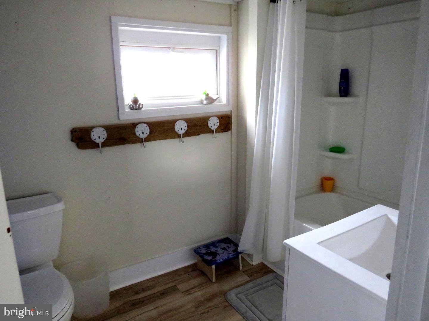 2846 Calvary Road Crisfield, MD 21817 - Photo 12 of 34 Bathroom